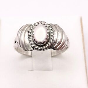 Size 9 Mop 925 Sterling Silver Ring